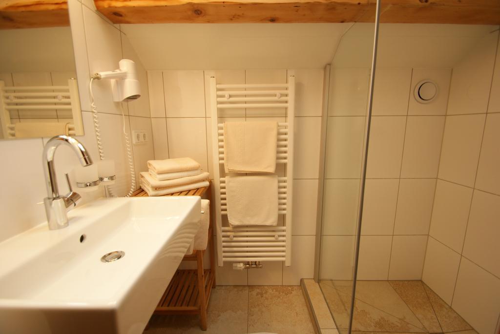 Haus Landbrugg Apartment Lech am Arlberg Ruang foto