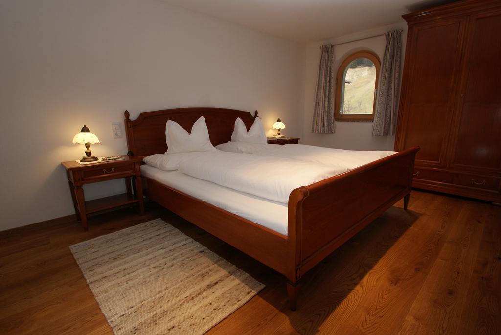 Haus Landbrugg Apartment Lech am Arlberg Ruang foto