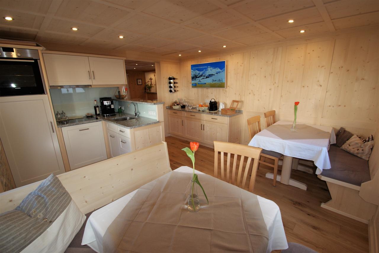 Haus Landbrugg Apartment Lech am Arlberg Bagian luar foto